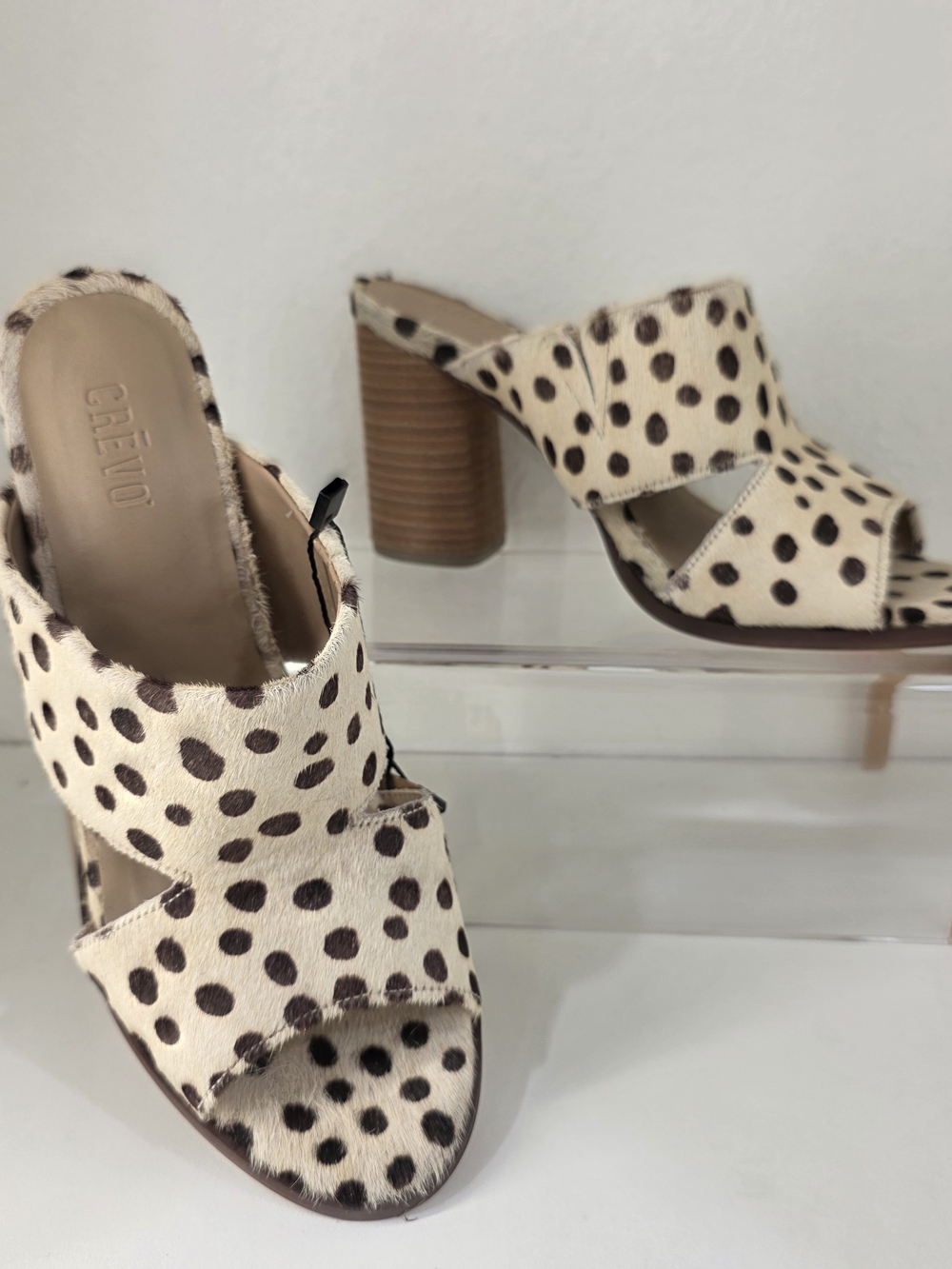Crevo NWT Spotted Calf Hair Mule Heels Size 7 - Picture 2 of 10